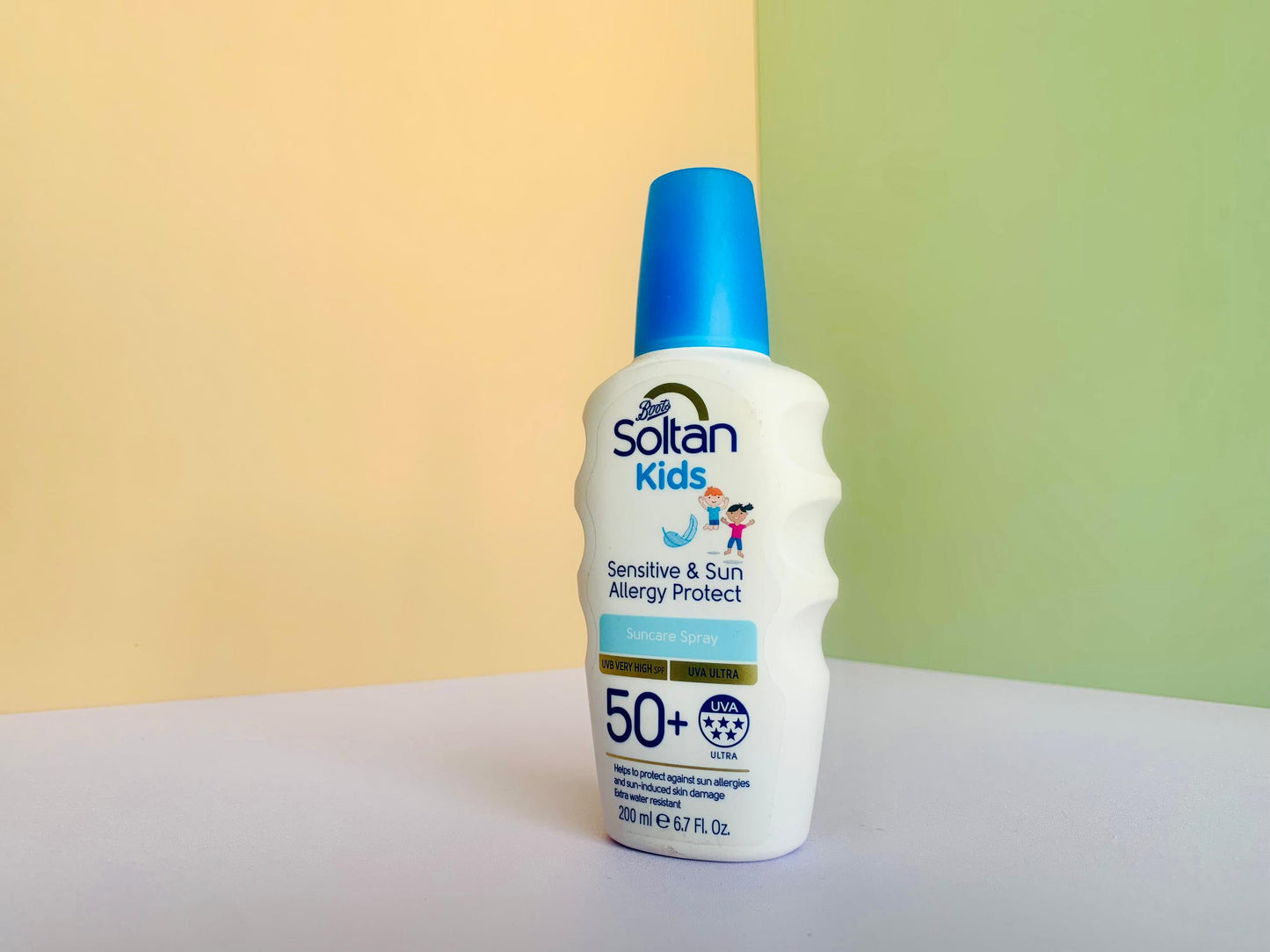 Boots Soltan Kids Sensitive & Sun Allergy Protect Spray Spf 50+ 200Ml
